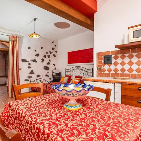 Etnalandhauser Apartamento *