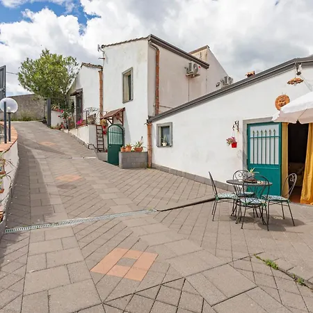 Etnalandhauser Piedimonte Etneo
